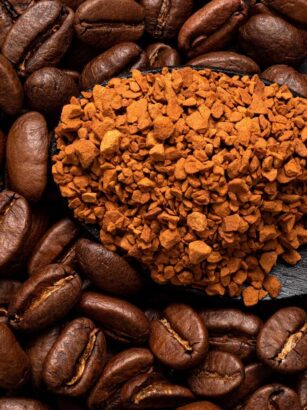 Instantní lyofilizovaná káva